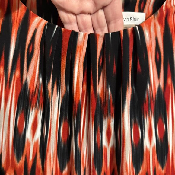 ❤️CALVIN KLEIN SLEEVELESS SHELL/TOP  SPRING/SUMMER/OFFICE  SMALL - Picture 3 of 7